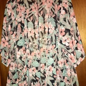 🔴3/10$ floral duster/ coverup.